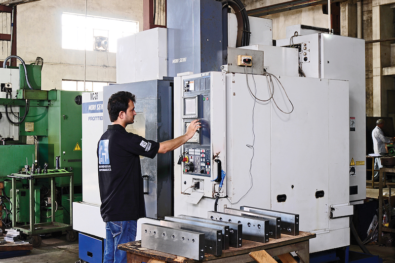 Hindustan Hydraulics - Hydraulic Press Brake Manufacturers India